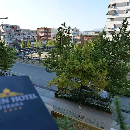 Queen 4* Selitë e Vogël