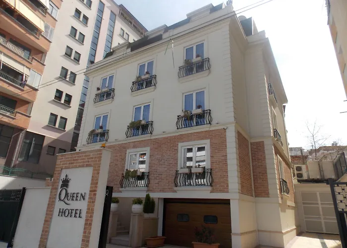 Hotel Queen 4* Selita e Vogel