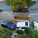 Queen 4* Selitë e Vogël