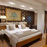 Hotel Queen 4*