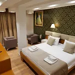 Queen Hotel