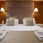 Hotel Queen 4*