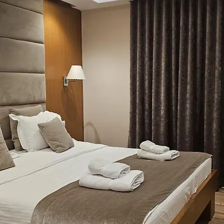 Queen Selitë e Vogël