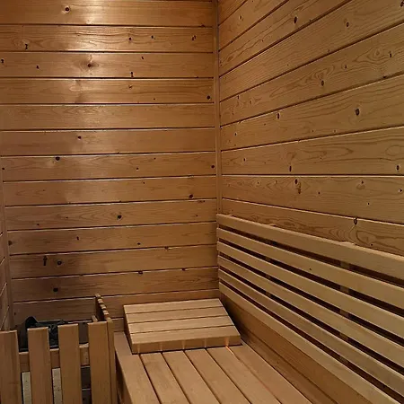 Otel Queen Selitë e Vogël