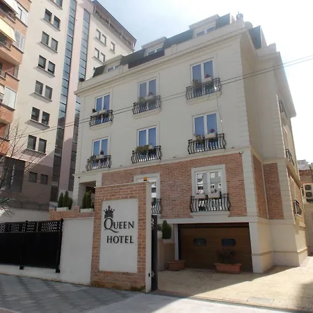 Queen 4* Selitë e Vogël