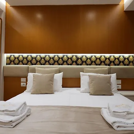 Queen Selitë e Vogël