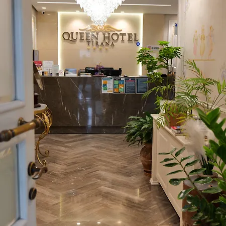 Hotel Queen