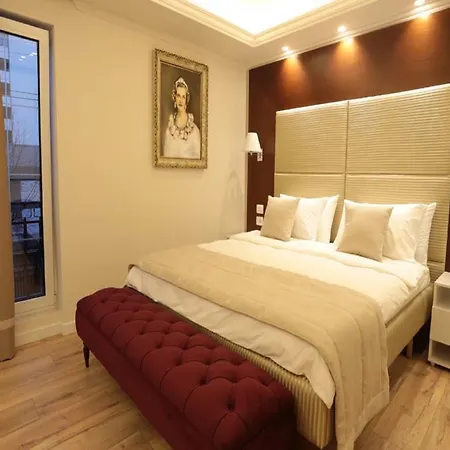 Queen Selitë e Vogël