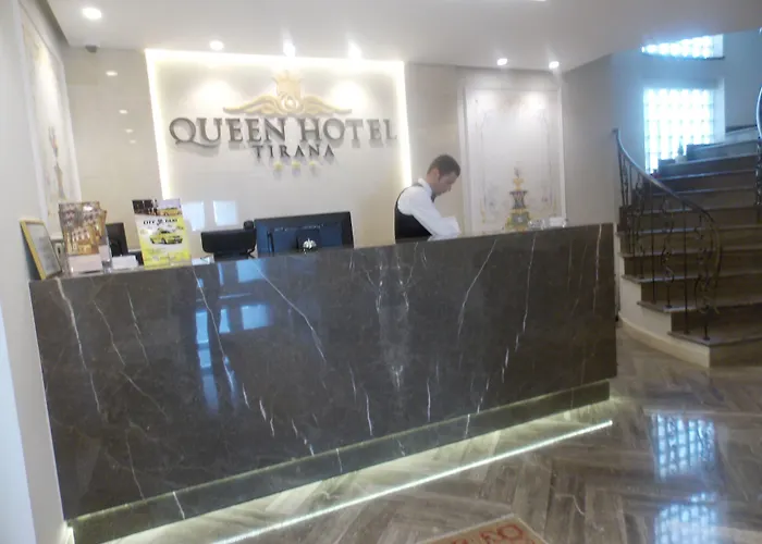 Hotel Queen 4*