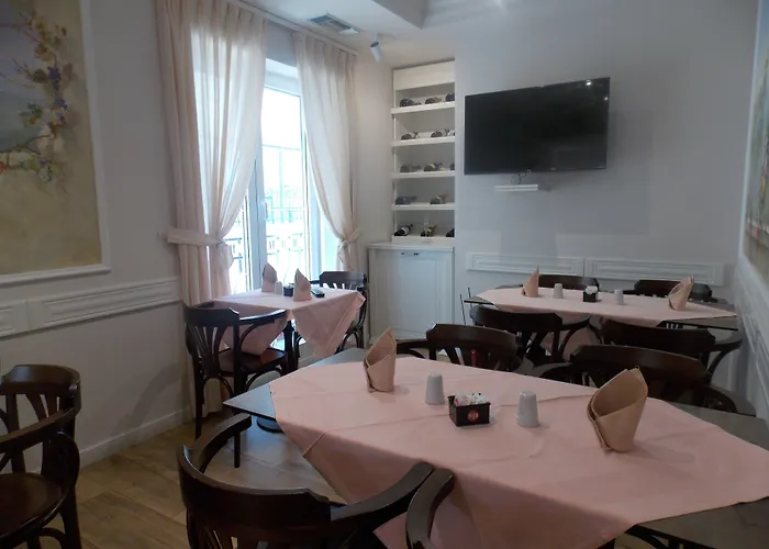 Hotel Hotel Queen 4*